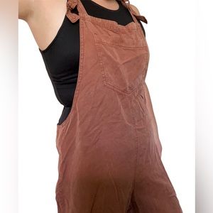 Arie Rust Oversized Overalls size Large Cropped
